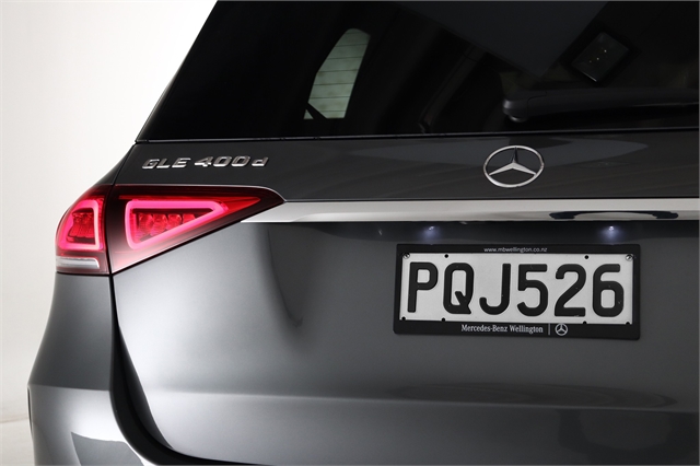 2022 Mercedes-Benz GLE 400 d image 9