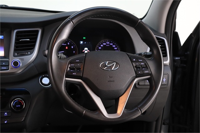 2016 Hyundai Tucson image 11