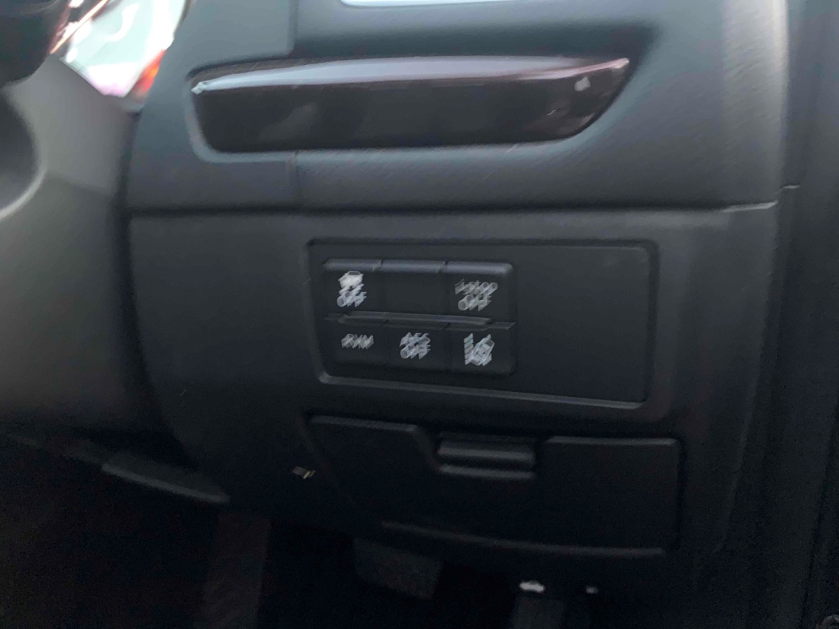 2013 Mazda Atenza XD-L Bose Sound system image 16