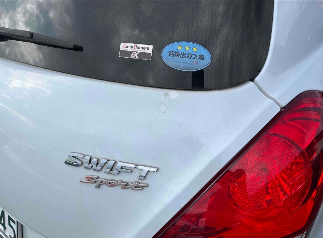 2012 Suzuki Swift image 7