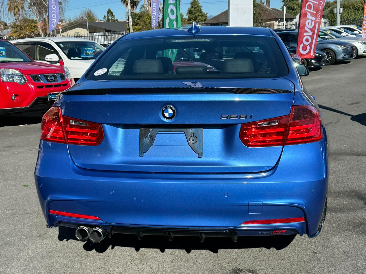 2014 BMW 320i image 5