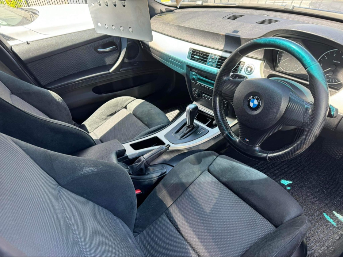 2007 BMW 320i image 3