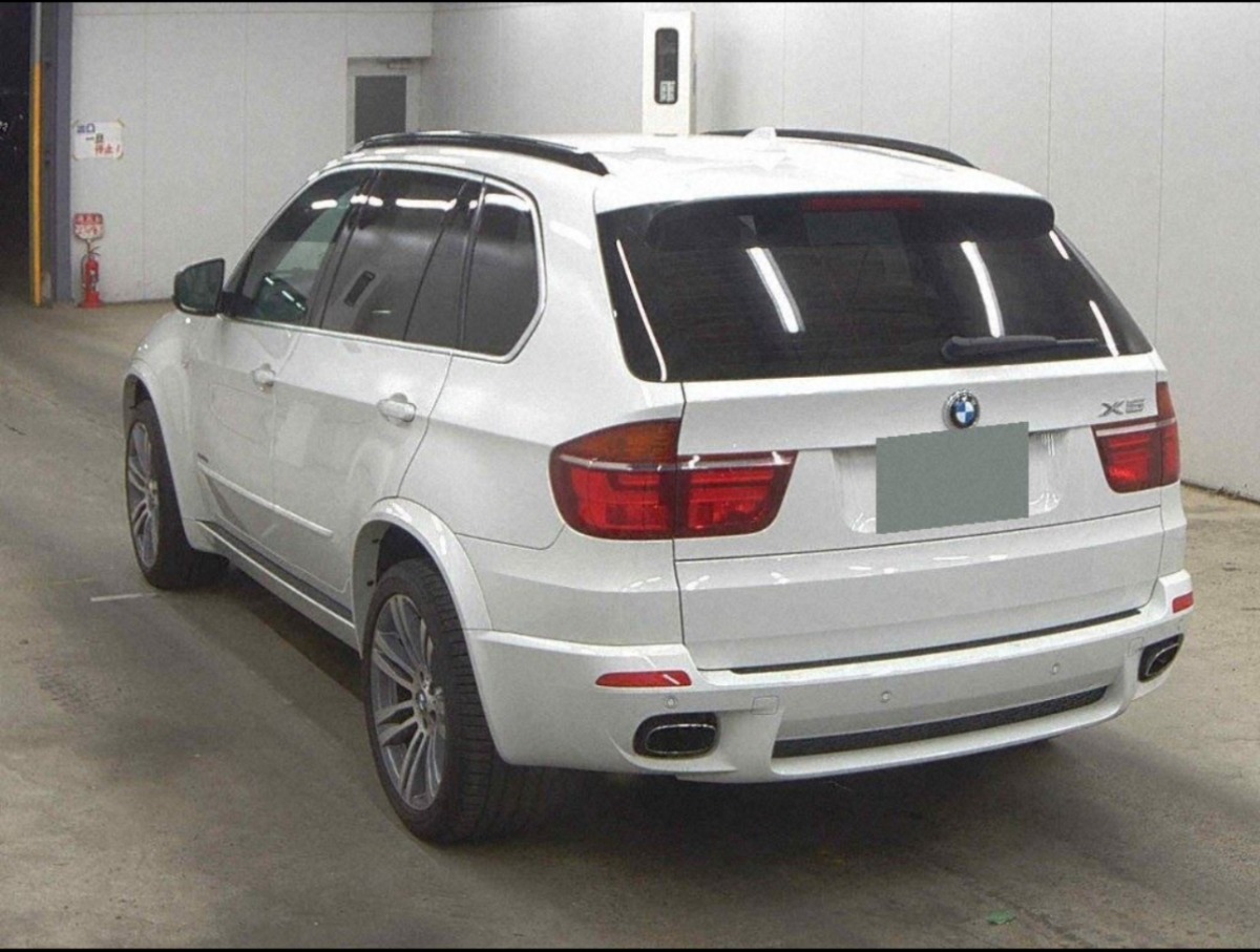 2011 BMW X5 image 4