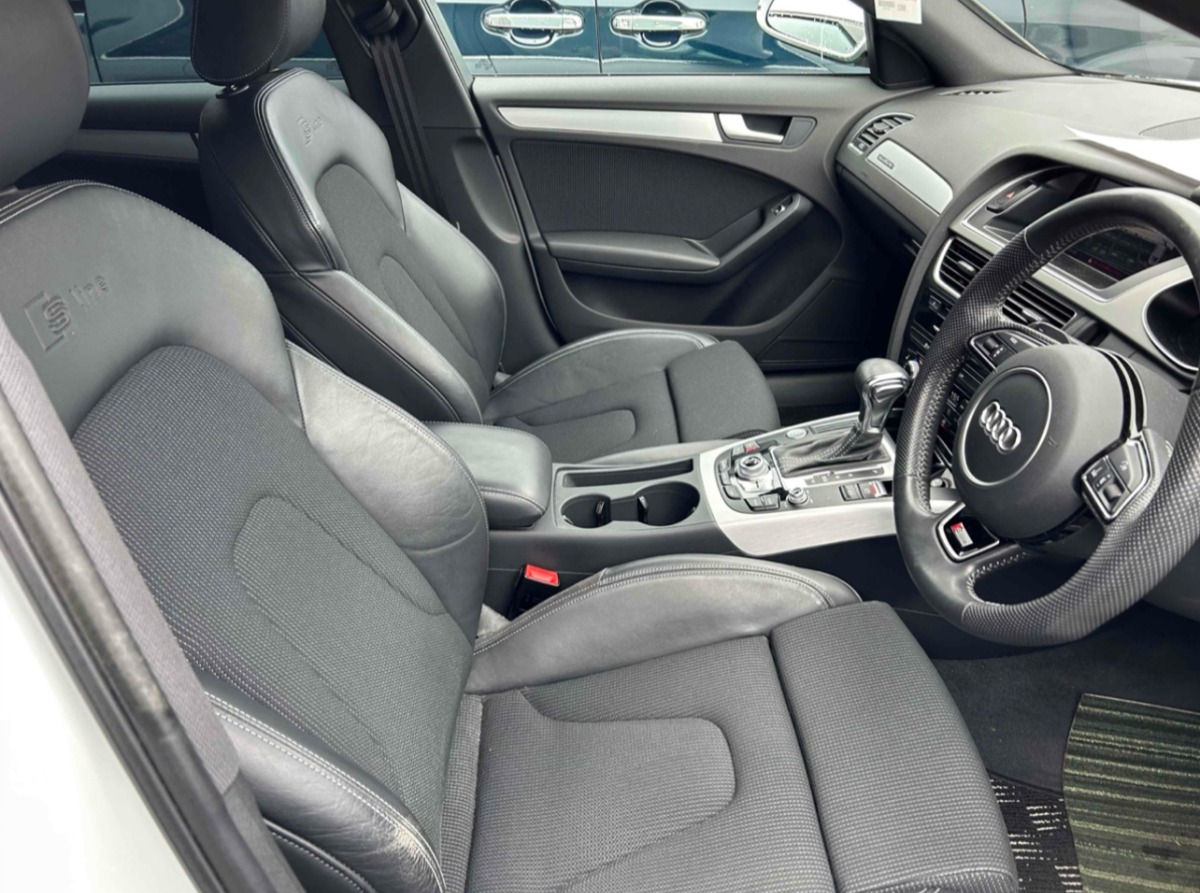 2015 Audi A4 image 3