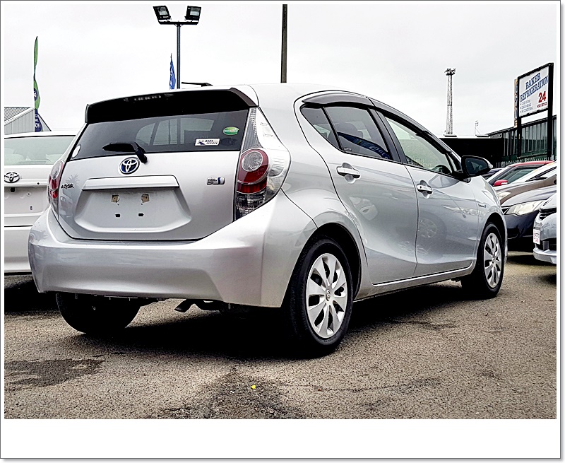 2012 Toyota Aqua S Hybrid**WEEKLY PAYMENTS STARTING FROM $60 ONLY**GET APPROX $1500 REBATE** image 4