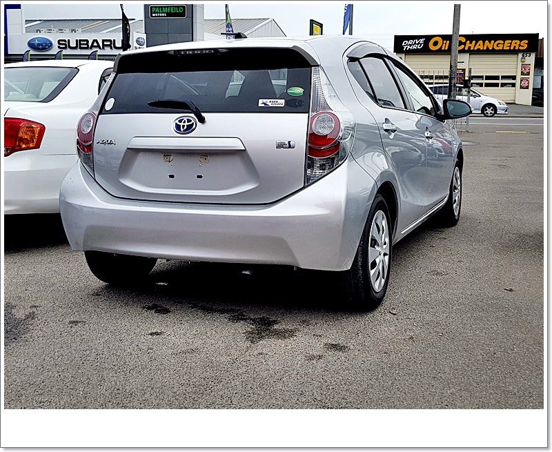 2012 Toyota Aqua S Hybrid**WEEKLY PAYMENTS STARTING FROM $60 ONLY**GET APPROX $1500 REBATE** image 6