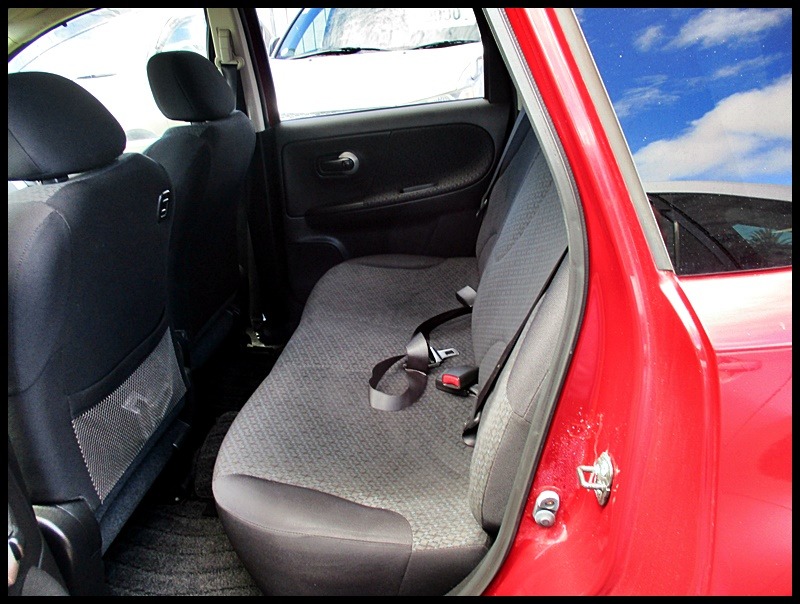 2011 Nissan Note 15X SV**REMOTE KEYLESS ENTRY + STOCK CLEARANCE SALE** image 13