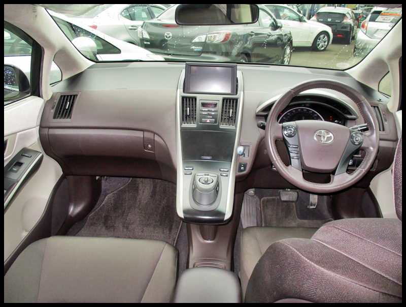 2010 Toyota Sai S**CRUISE CONTROL + ELECTRIC SEATS + REV CAM** image 7