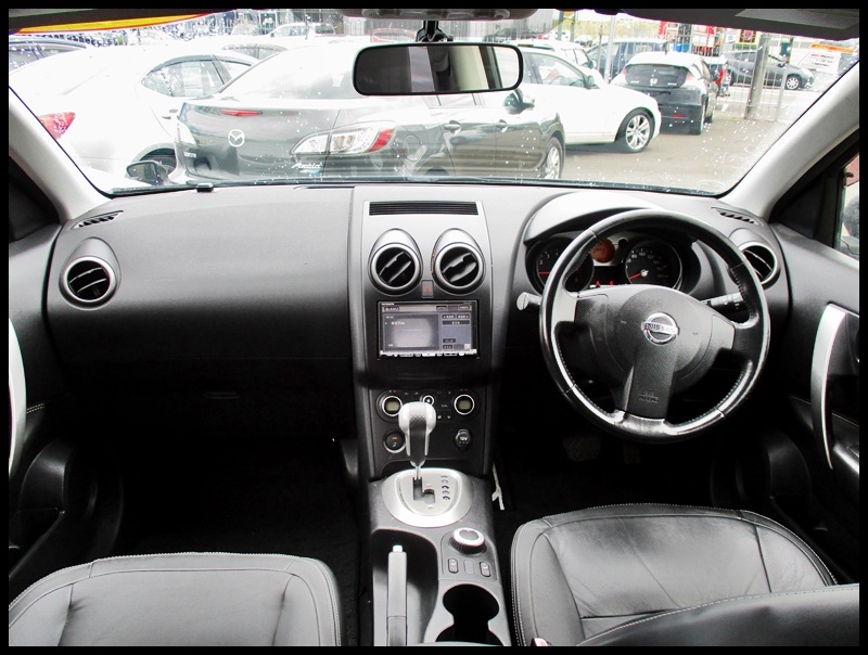 2010 Nissan Dualis 20G URBAN BLACK LEATHER 4WD**MOON ROOF + ALLOY WHEELS*** image 7