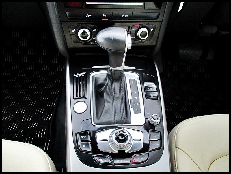 2014 Audi A4 2.0TFSI S-LINE QUATTRO**REV CAMERA+ELECTRIC SEATS** image 16