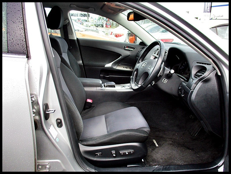 2008 Lexus IS 250 **REVERSING CAMERA+ELECTRIC SEATS** image 12