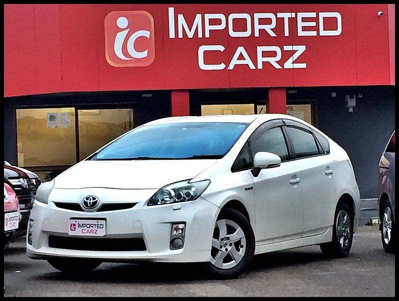 2011-toyota-prius-5d-s-led-edition-get-approx-1429