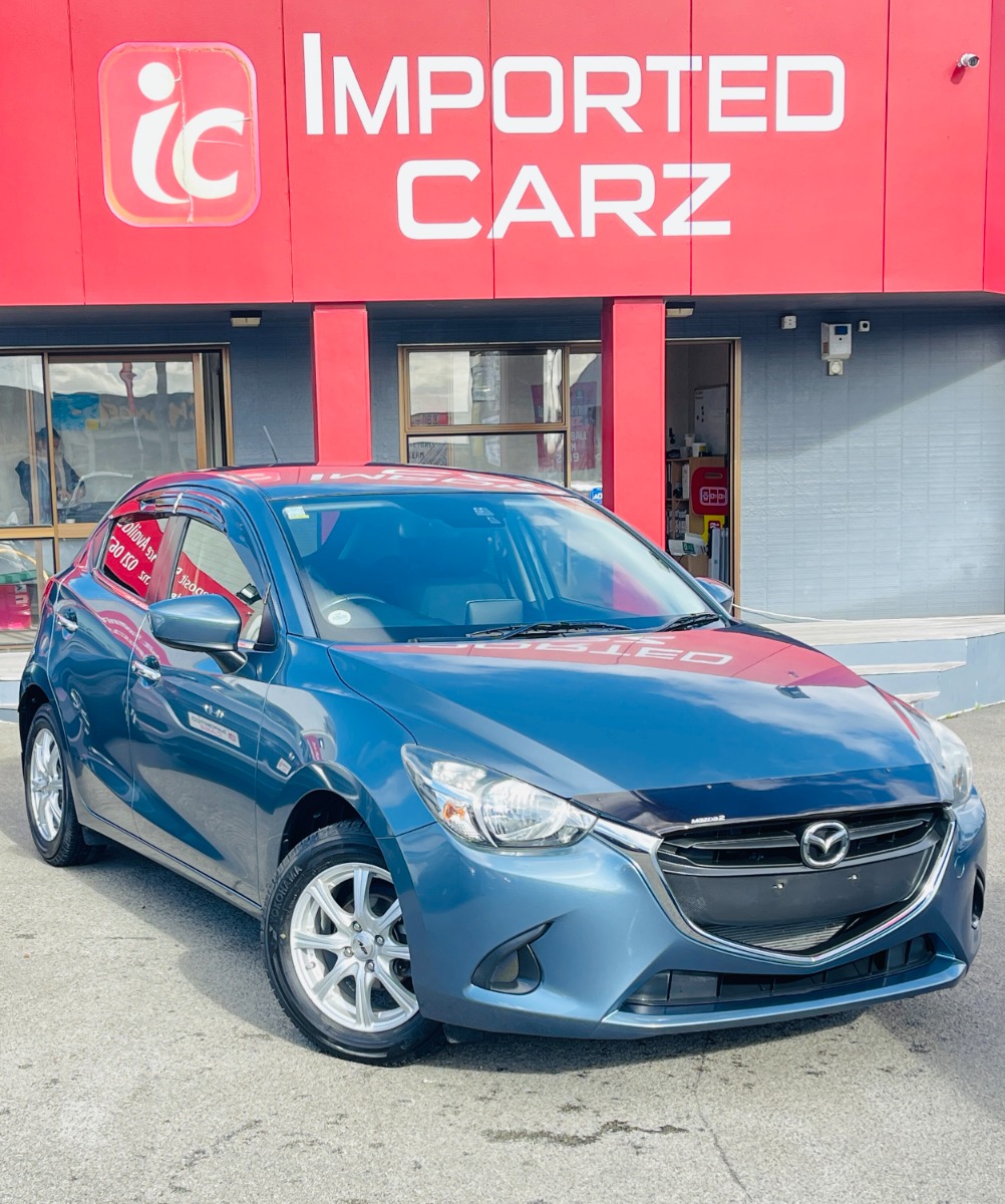 2015 Mazda Demio image 16