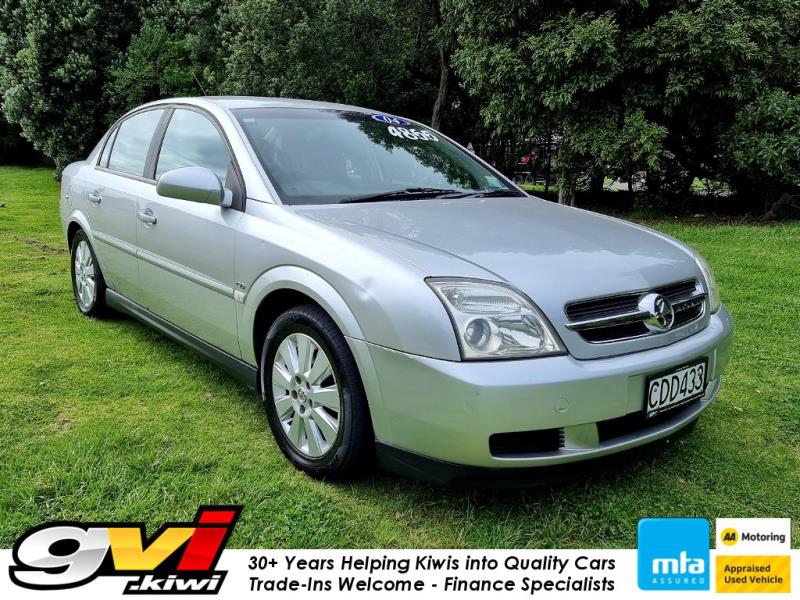 Motors Cars & Parts Cars : 2005 Holden Vectra CD NZ New / Tow Bar / Side Airbags