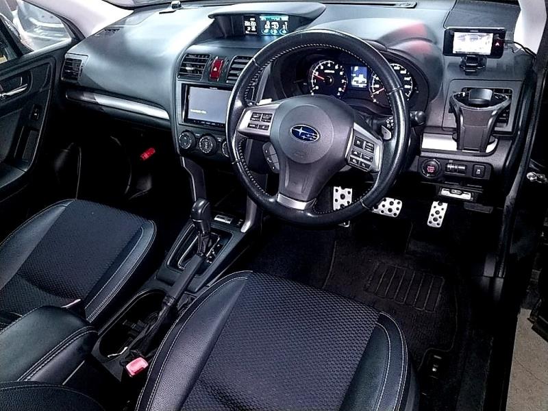 2013 Subaru Forester 2.0XT Turbo 4WD Leather / EyeSight / Cruise / LDW & FCM image 4