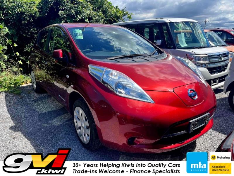2014 Nissan Leaf 24S 77% SOH Carplay / Full English / Rev Cam / BLK Trim image 1