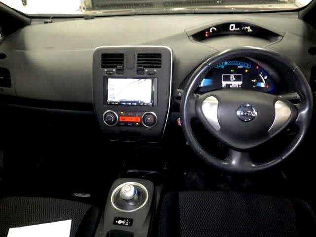 2014 Nissan Leaf 24S 77% SOH Carplay / Full English / Rev Cam / BLK Trim image 5