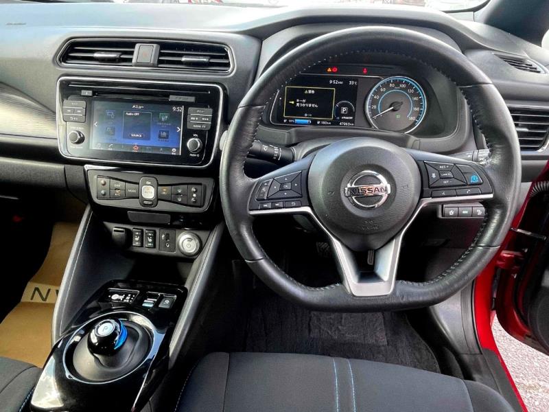2017 Nissan Leaf 40G Full English Pro Pilot & Park / 360 View / Cruise / Carplay image 12