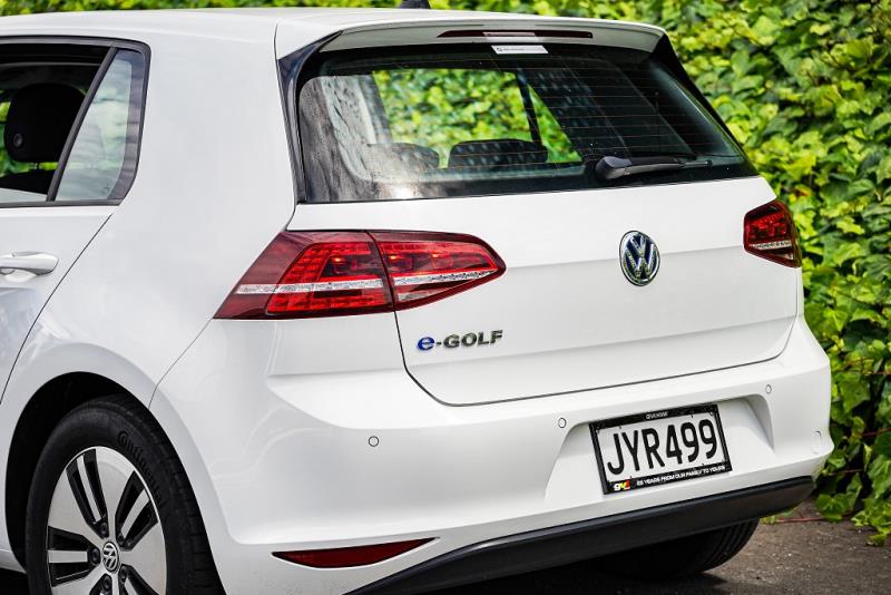 2016 Volkswagen e-Golf 100% Electric NZ New / Cruise / Rev Cam image 4