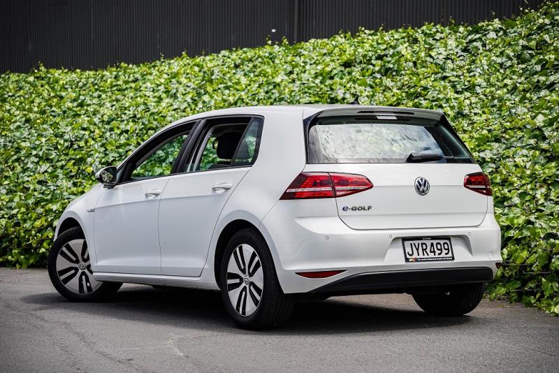 2016 Volkswagen e-Golf 100% Electric NZ New / Cruise / Rev Cam image 7