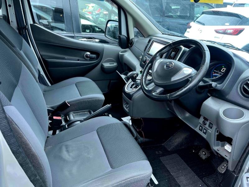 2015 Nissan e-NV200 81% SOH 5 Door Automatic / 100% Electric image 4
