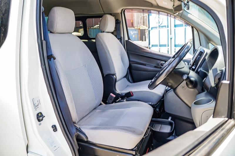2017 Nissan e-NV200 7 Seater 80% SOH / Cruise / Rev Cam / image 6