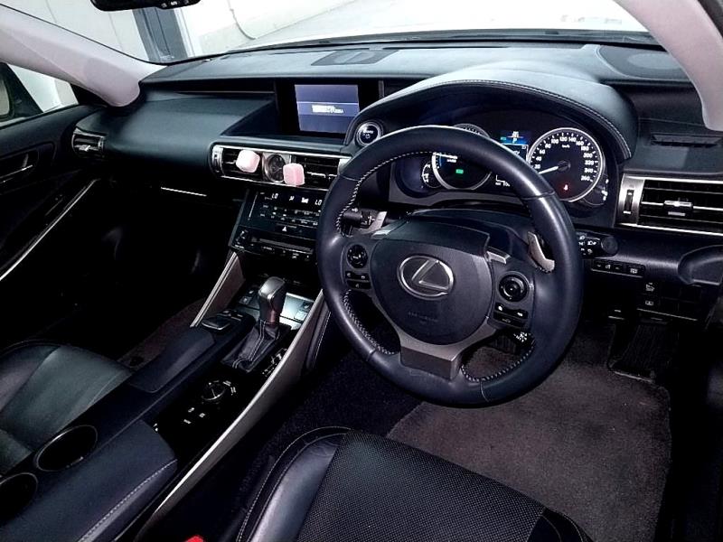 2013 Lexus IS 300h Hybrid / Leather / Sunroof / Cruise / Rev Cam image 3