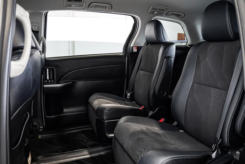 2014 Toyota Estima Aeras Premium Leather / 7 Seater / New Shape image 11