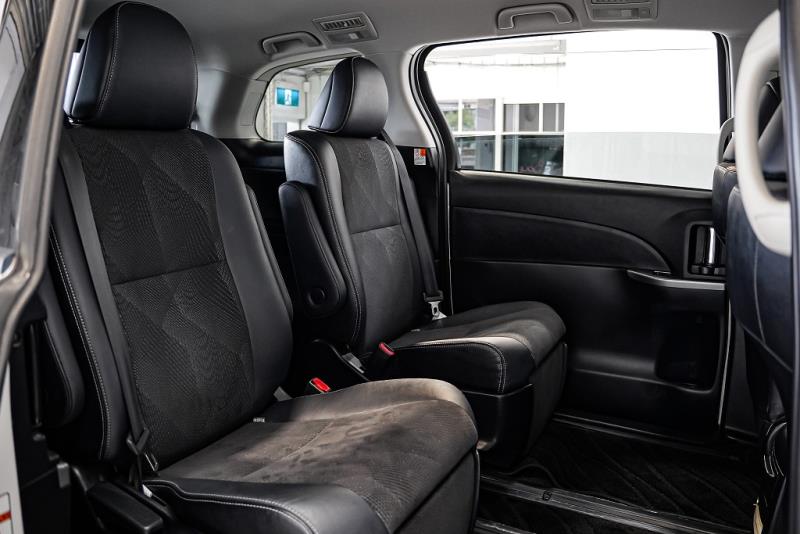 2014 Toyota Estima Aeras Premium Leather / 7 Seater / New Shape image 13
