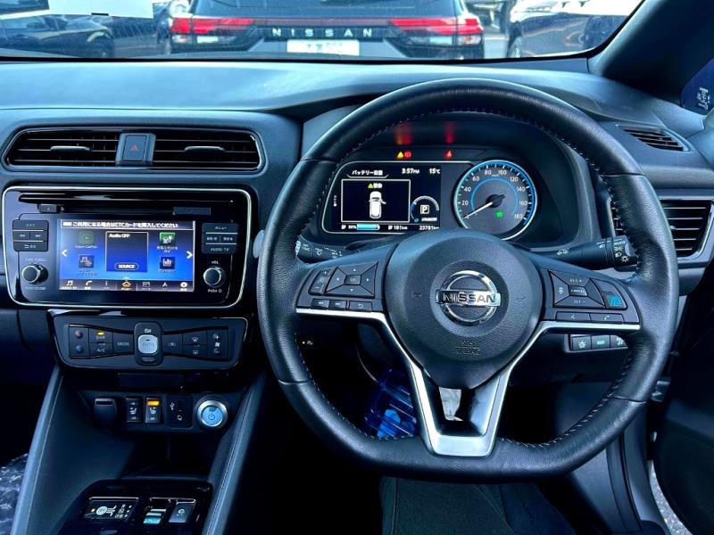 2017 Nissan Leaf 40G Full English Pro Pilot & Park / 360 View / Cruise image 8