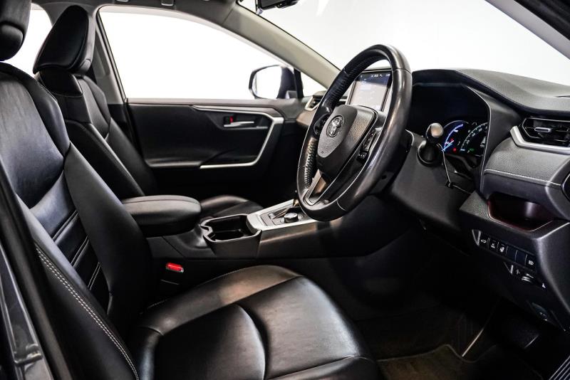 2019 Toyota Rav4 Hybrid 4WD Limited Leather / Cruise / LDW & FCM image 9