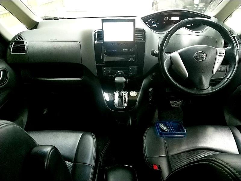 2015 Nissan Serena Hybrid 8 Seater Cruise / 360 View / LDW & FCM image 4