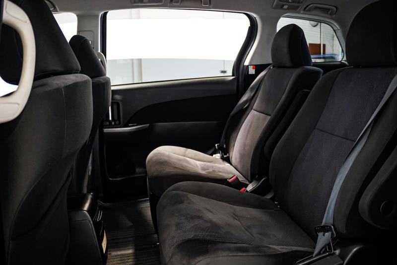 2015 Toyota Estima Aeras Facelift 7 Seater / Cruise / BLK Trim / Rev Cam image 12