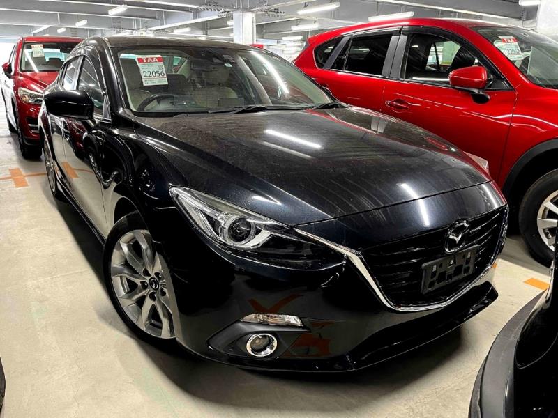 2015 Mazda Axela Hybrid / 3 Ltd. Leather / 12kms / BOSE / Cruise image 2