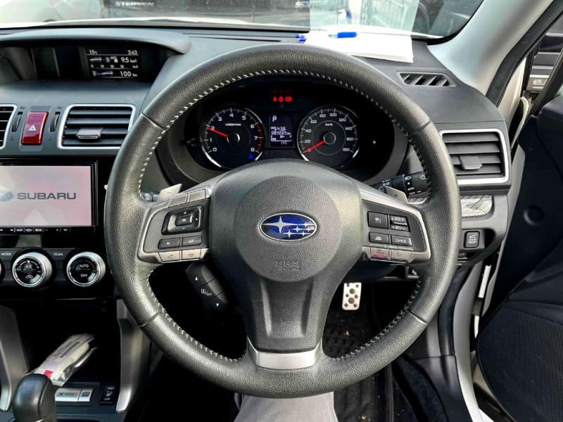 2015 Subaru Forester 2.0XT Turbo 4WD Leather / EyeSight / Cruise / LDW & FCM image 5