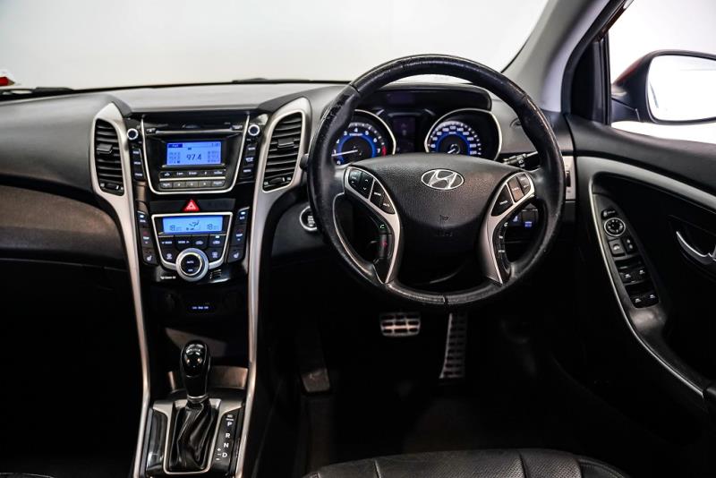 2013 Hyundai i30 Elite Hatchback NZ New / Leather / Tow Bar / Cruise image 9