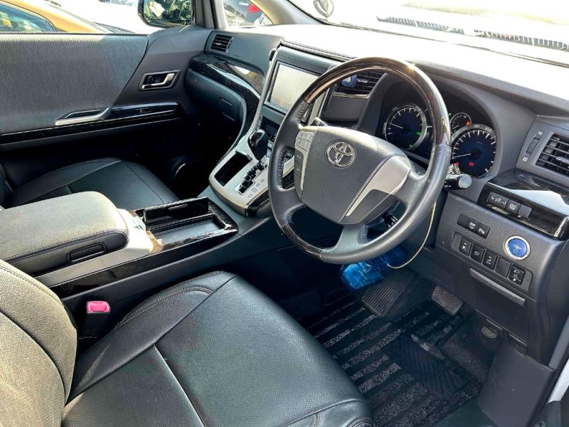2012 Toyota Vellfire ZR Hybrid 4WD 7 Seater / Cruise / BLK Trim image 3