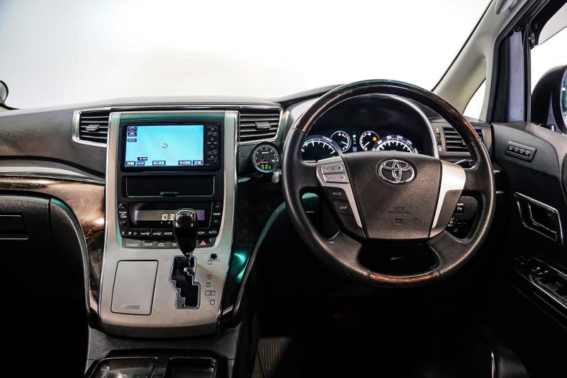 2013 Toyota Vellfire Hybrid / Alphard 4WD 7 Seater / Cruise / BLK Trim image 10