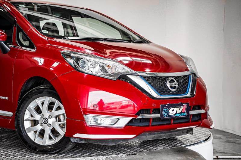 2019 Nissan Note e-Power Medalist Hybrid / Cruise / 360 View / Leather image 2