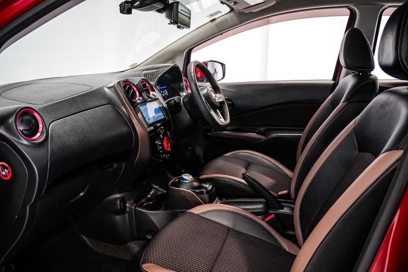 2019 Nissan Note e-Power Medalist Hybrid / Cruise / 360 View / Leather image 11