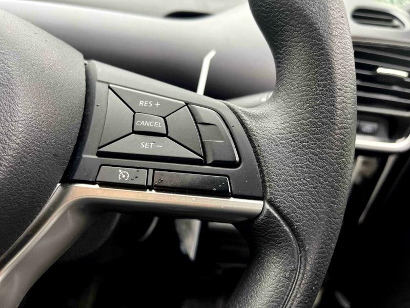 2017 Nissan Serena Hybrid 8 Seater Power Doors / Cruise / Rev Cam image 7