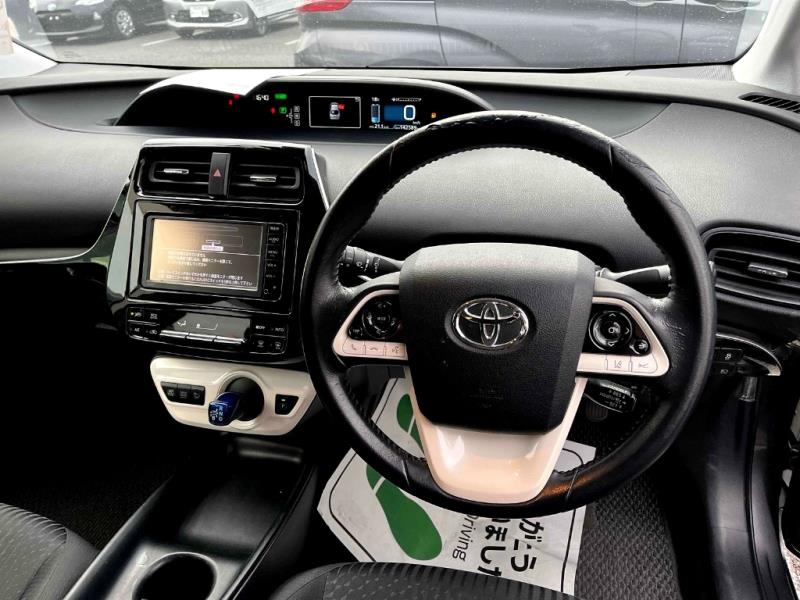 2016 Toyota Prius S Hybrid Cruise / LDW & FCM / BLK Tim image 7