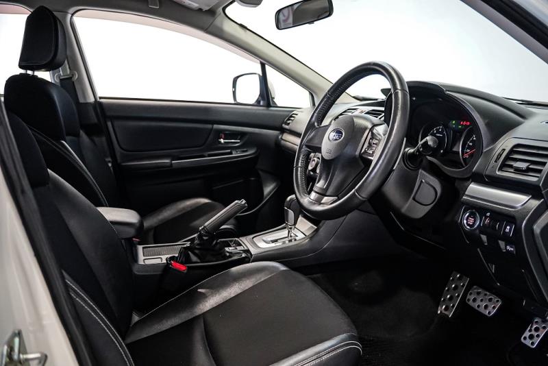 2014 Subaru Impreza Sport 4WD 2.0i-s / Leather / Cruise / LDW & FCM image 8