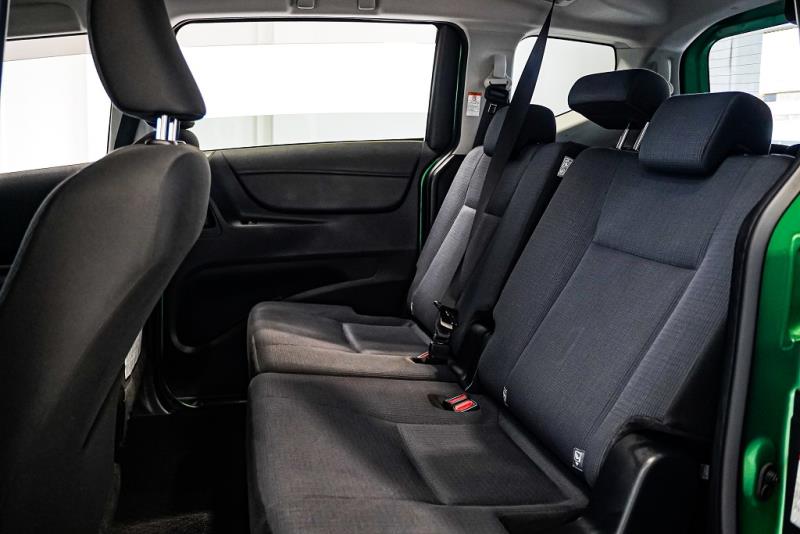 2016 Toyota Sienta Hybrid G 7 Seater LDW & FCM / BLK Trim / Rev Cam image 12
