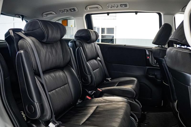 2019 Honda Odyssey Hybrid Absolute Leather / Cruise / LDW & FCM / Rev Cam image 12