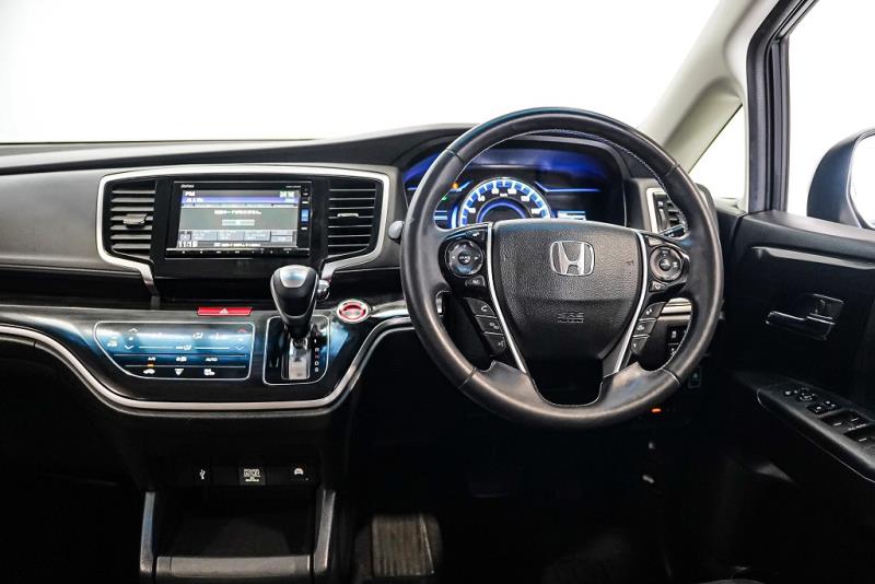 2019 Honda Odyssey Hybrid Absolute Leather / Cruise / LDW & FCM / Rev Cam image 10