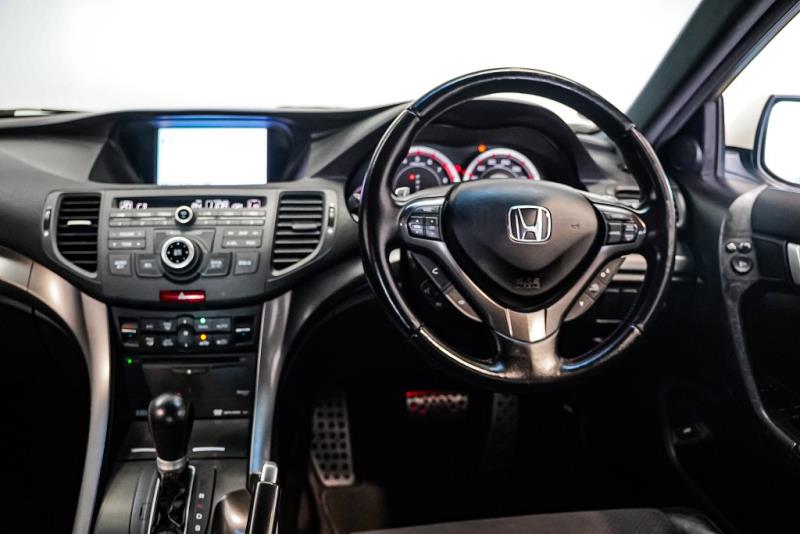 2011 Honda Accord Type S 2400cc / Leather / Cruise / Rev Cam image 9