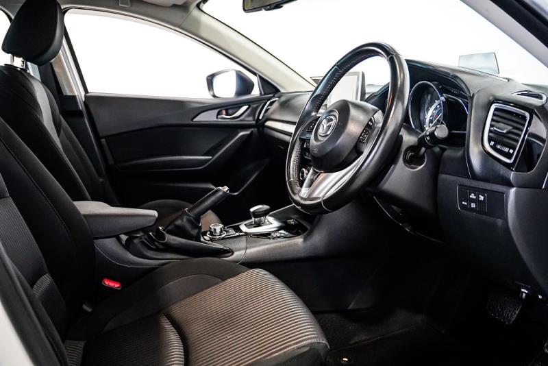 2013 Mazda Axela Hybrid HV EV Mode / Cruise / Rev Cam image 9