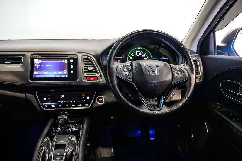 2014 Honda Vezel Z Hybrid / HR-V 25kms / Leather / Cruise / Rev Cam image 10