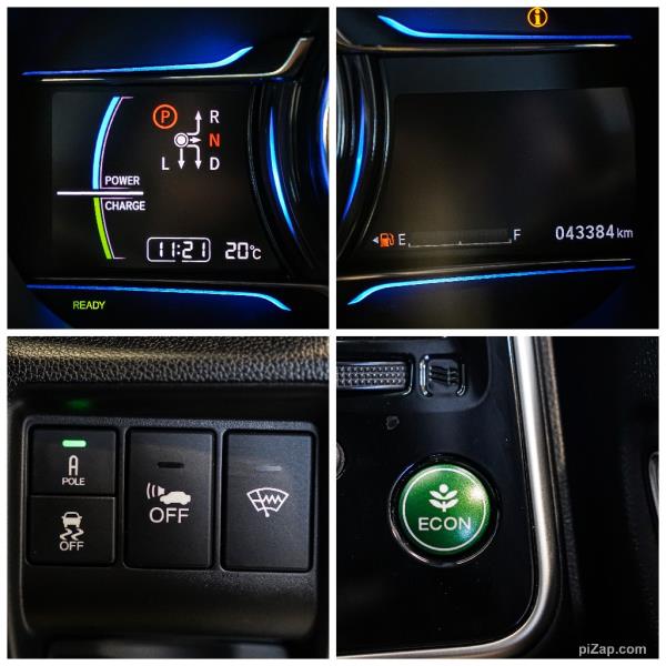 2015 Honda Grace Hybrid / City 44kms / Leather / Cruise / Rev Cam image 16